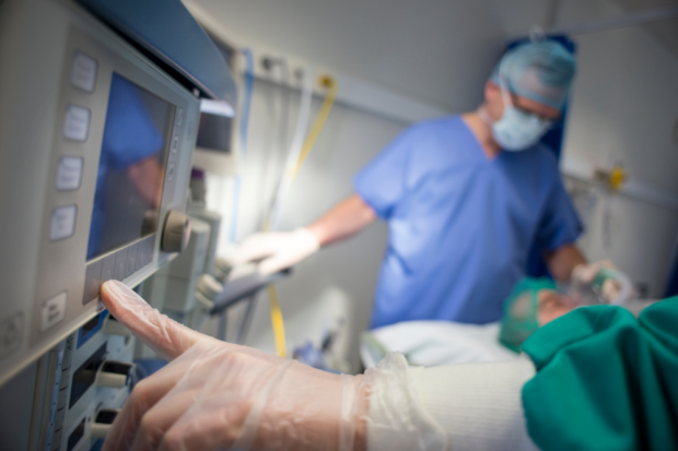 CGCOM y SEDAR recuerdan que la especialidad médica de anestesiología es la mayor garantía de seguridad clínica para los pacientes.
