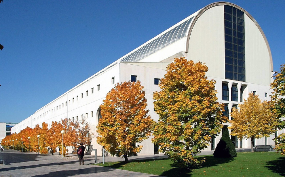 DESESTIMADO EL RECURSO CONTRA LA CONVOCATORIA DE PLAZAS DE PROFESOR ASOCIADO ASISTENCIAL EN LA UPNA.