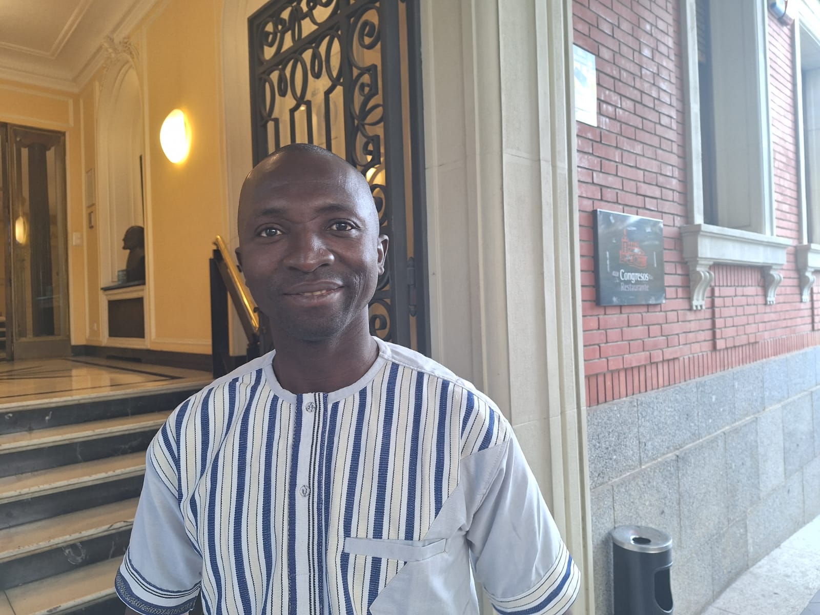 DR. NASSARINGAR: “AQUÍ HE APRENDIDO QUE PREVENIR SALVA VIDAS; EN MI PAÍS, MUCHOS LLEGAN DEMASIADO TARDE”.