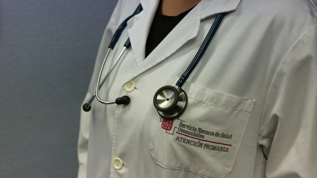 BON: OFERTA DE EMPLEO PÚBLICO EN EL SNS-O DE MEDICINA FAMILIAR Y COMUNITARIA, PEDIATRÍA, URGENCIAS Y FACULTATIVOS ESPECIALISTAS DE ÁREA.